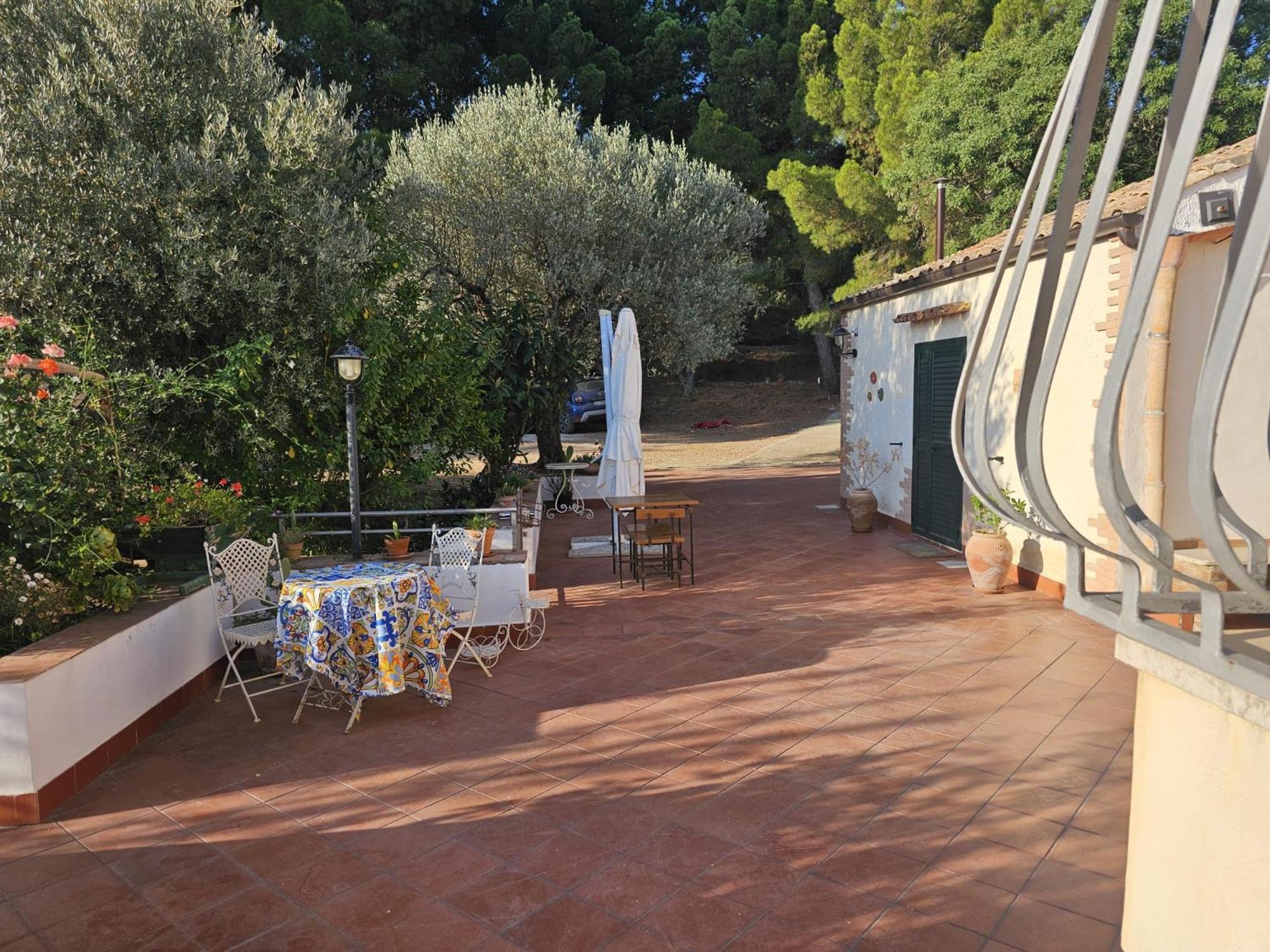 Hotel Borgo Vignale Santuario di Gibilmanna Exterior foto